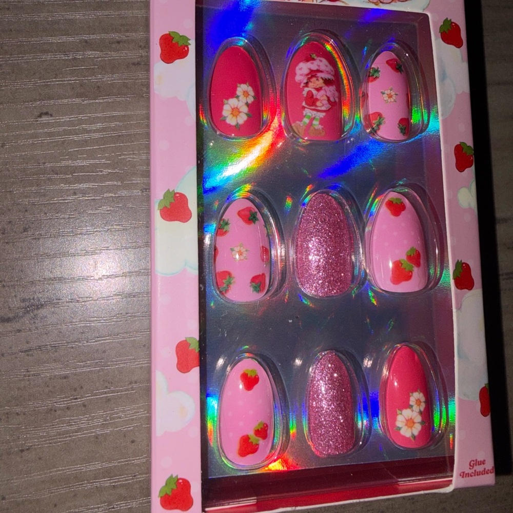 Strawberry Shortcake 32pc Press-On Nails Pink Glitter Y2K Kawaii Cute - Picture 6 of 6